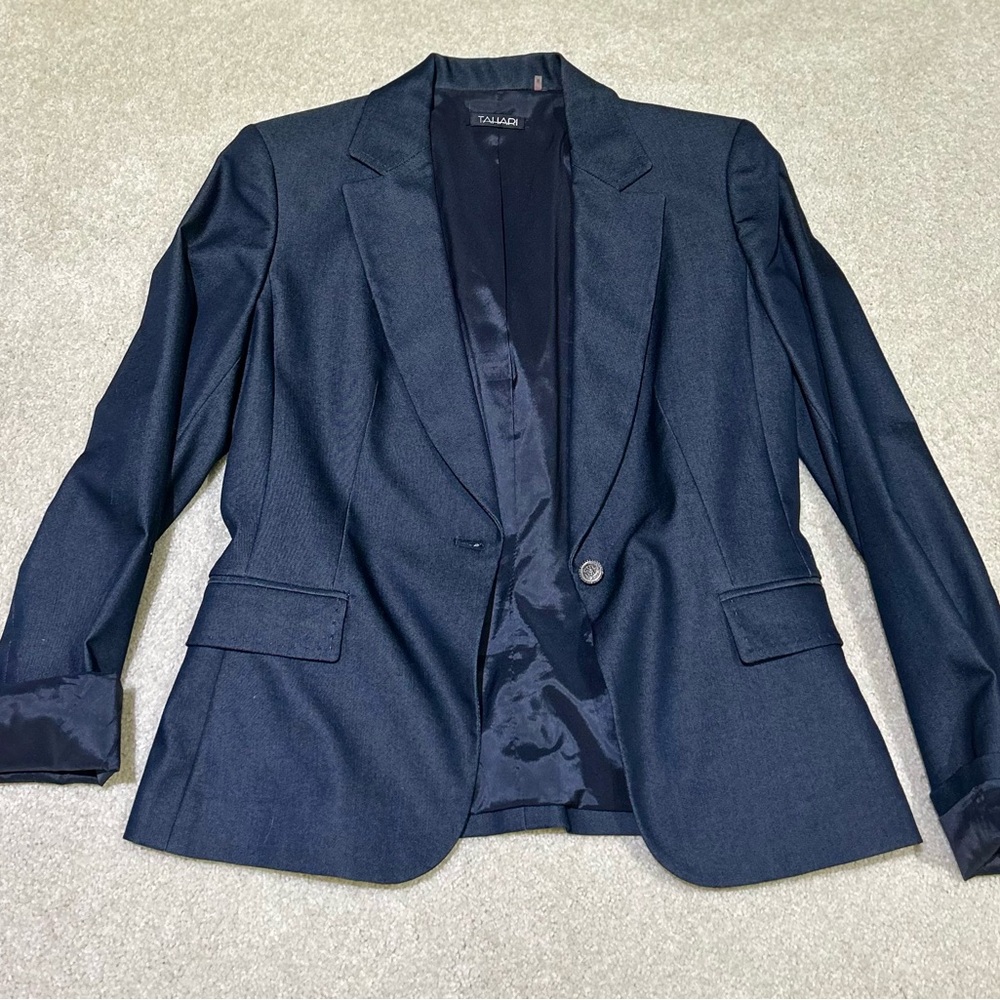 Tahari Blazer Size S